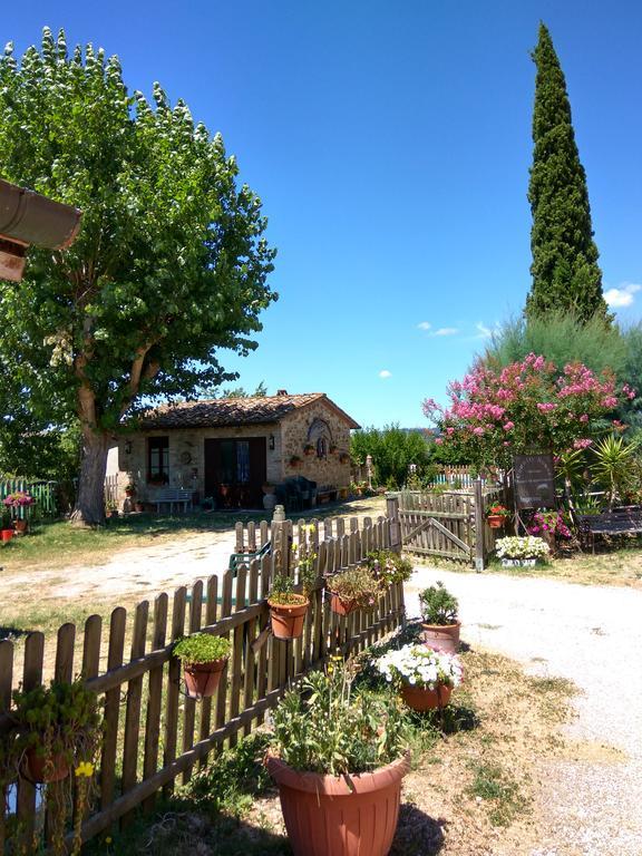Residence Il Colle Collestrada Kültér fotó
